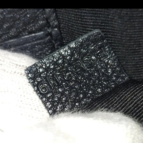 Marc Jacobs Black Leather Softshot Crossbody Bag - Picture 10 of 11